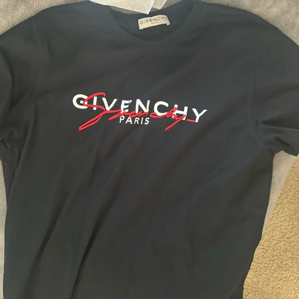 Givenchy Shirt - Picture 1 of 3